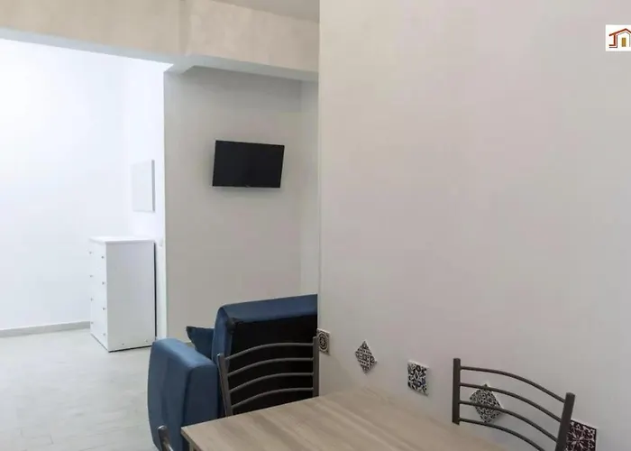 Igea With Garden - Close To Policlinico Gemelli Apartment *
