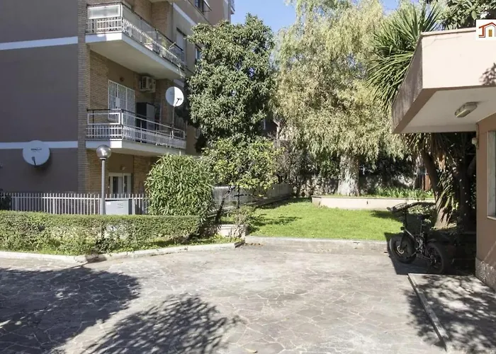 Igea With Garden - Close To Policlinico Gemelli Apartment